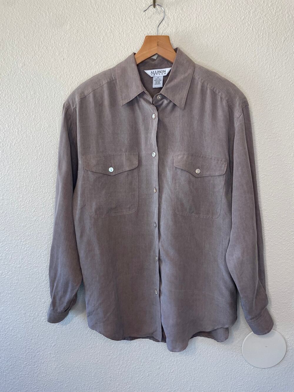 Minimalist Allison Taylor Silk Taup/ Gray Long Sleeve Button Up Blouse Small